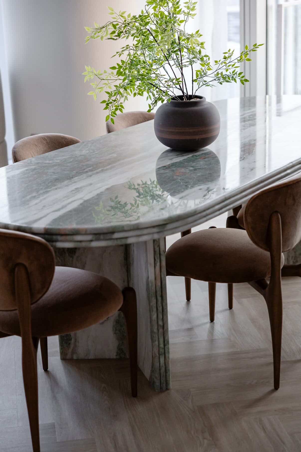 Lady Green Dining Table