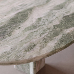 japet-dining-table detail