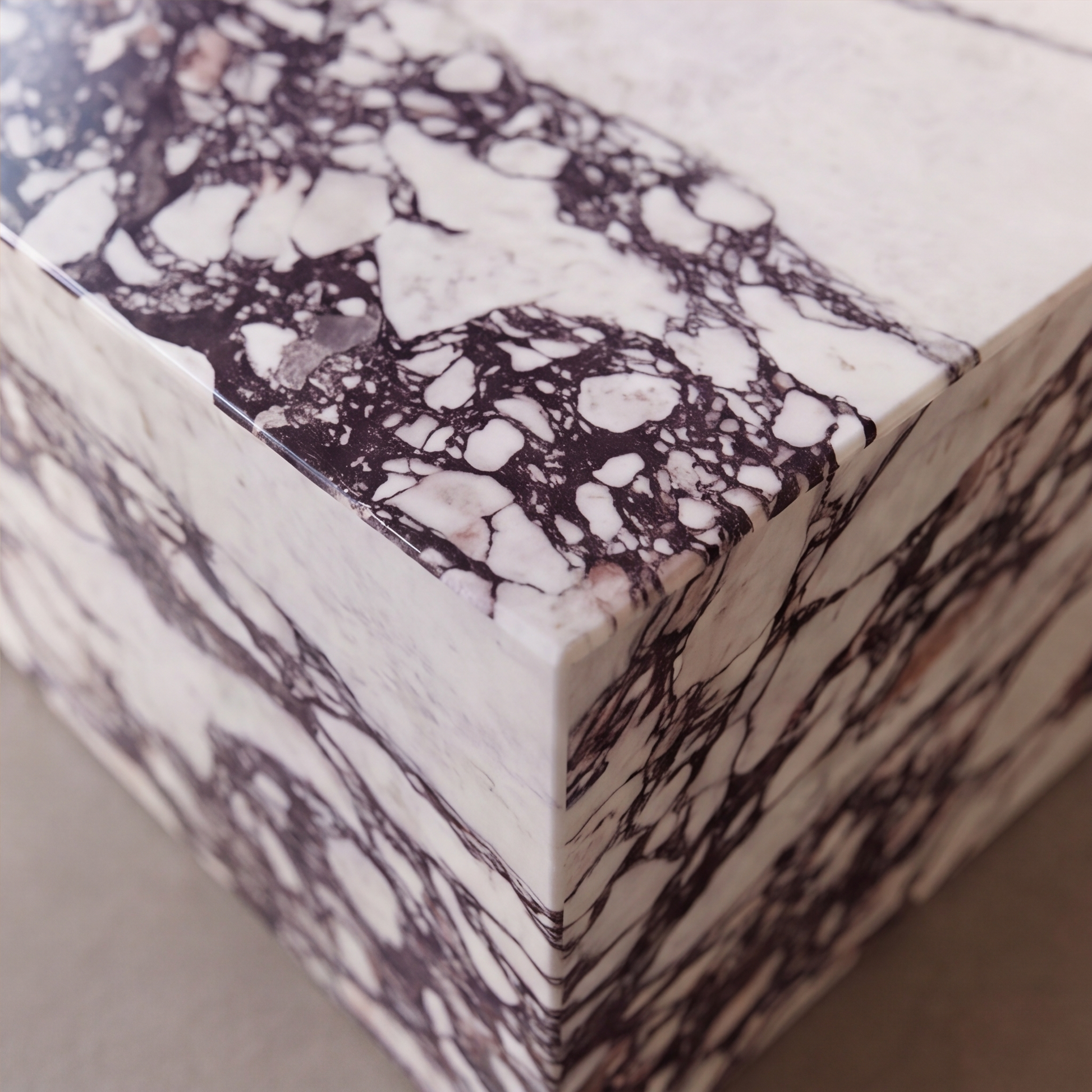 callie-calacatta-viola-coffee-table detail__v4